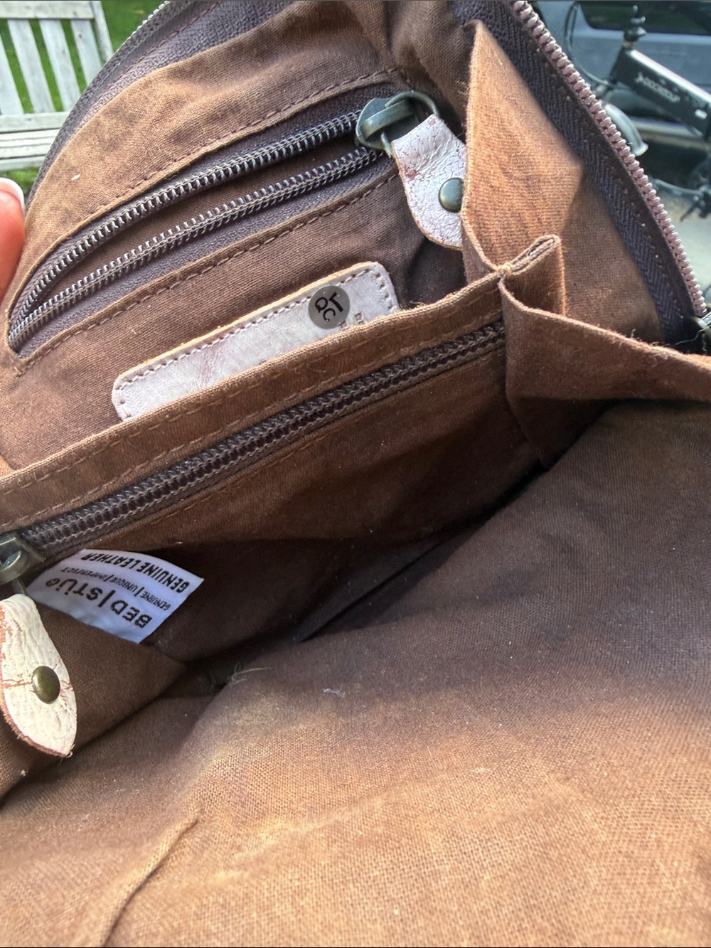 Bed Stu Ventura Distressed Creamy Pink Women's Crossbody Bag - Picture 9 of 9